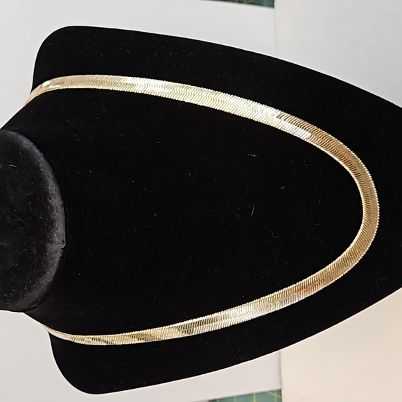 WIDE HERRINGBONE Goldtone 19 1/2"Long Necklace with Lobster Claw Closure. - Picture 1 of 5